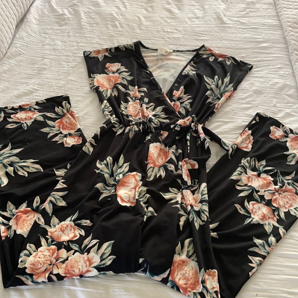 Floral wide leg v-neck jumper
